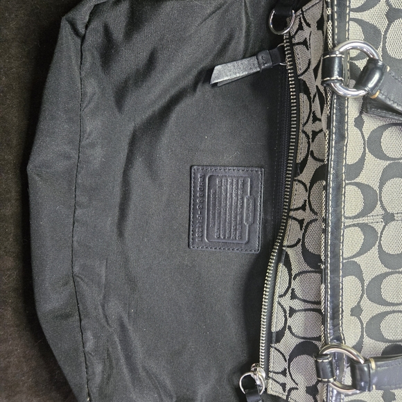 Authentic COACH Signature Pleated Gallery Tote - Black/Grey (F14281) - Picture 13 of 15